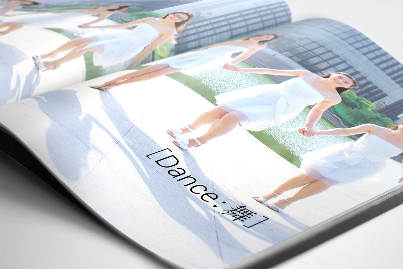 大學(xué)畢業(yè)紀念冊設(shè)計，畢業(yè)紀念冊設(shè)計公司